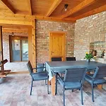 House Woody With Private Pool - Biro Tours Nr 88 * Vonyarcvashegy