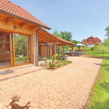 Holiday home House Woody With Private Pool - Biro Tours Nr 88 Vonyarcvashegy